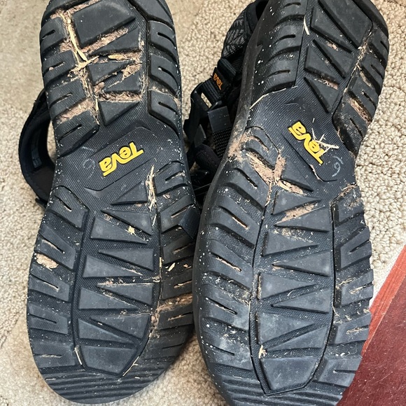 Teva sandals size 13 - Picture 2 of 4